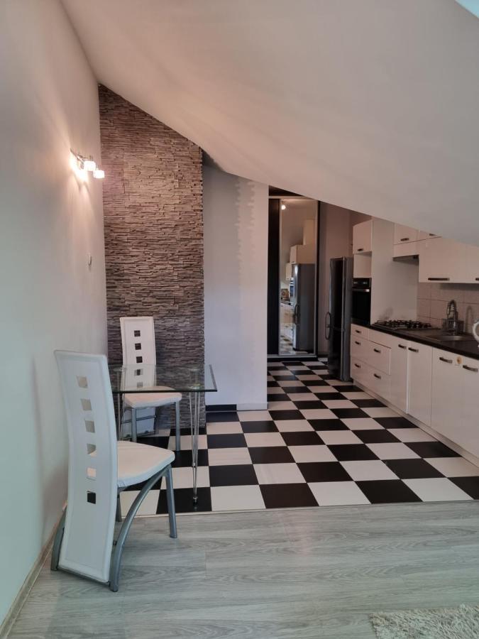 Apartamenty Rynek Trzebinia ชาบีเนีย ภายนอก รูปภาพ