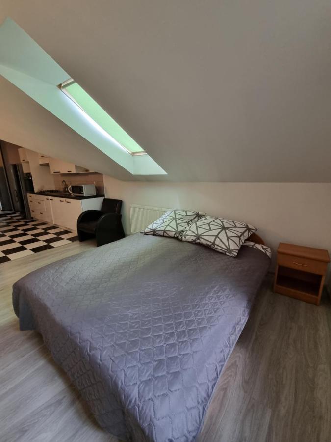 Apartamenty Rynek Trzebinia ชาบีเนีย ภายนอก รูปภาพ